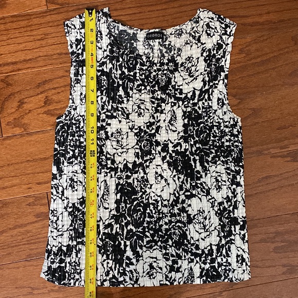 George satin black/white tank top - Size medium - Picture 8 of 9